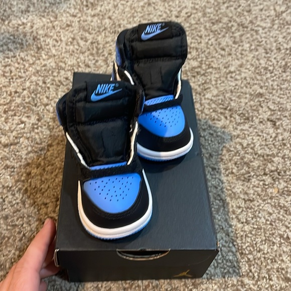Brand new baby Jordan shoes - Picture 2 of 3